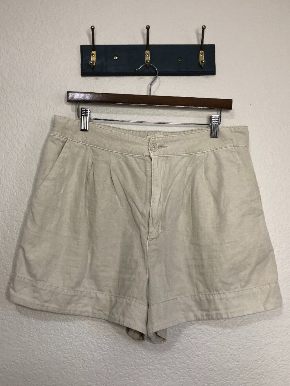 Joie Rainy Day Tan Linen Cotton Chino Short Women's M Casual Coastal Summer $158